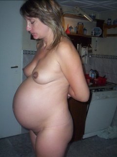 Порно фото беременной голой жены